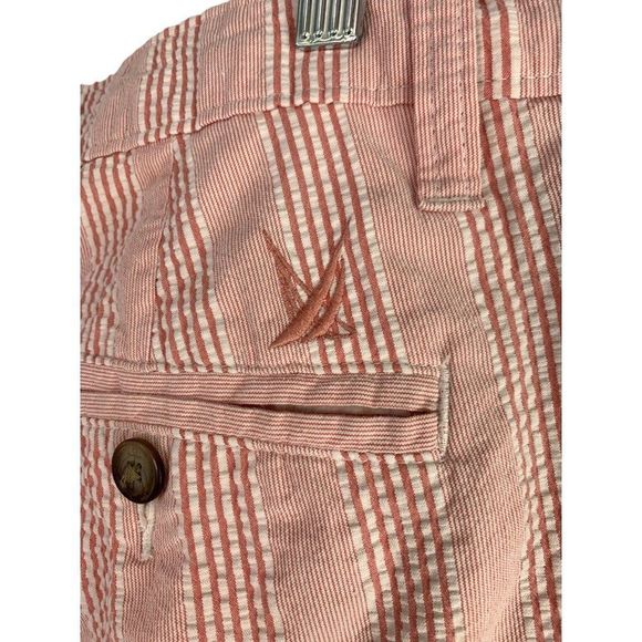 Nautica Seersucker Pink Cotton Burmuda Shorts Cruise Ship Size 34 6366 GUC - Picture 6 of 11
